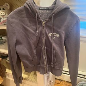 Brandy Melville zip up cropped hoodie